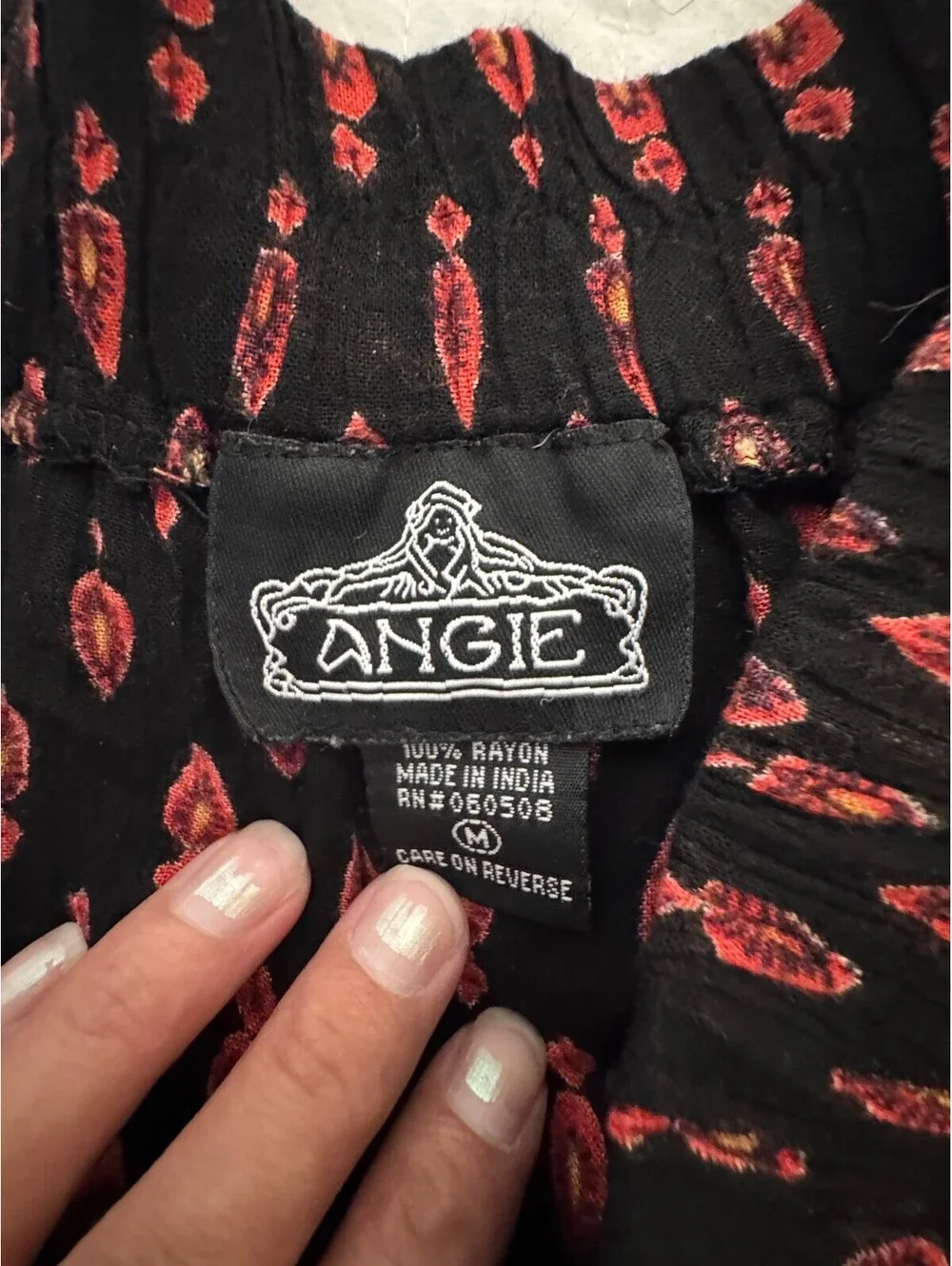 Angie Printed Pull On Shorts Lace Hem Black Red Medium